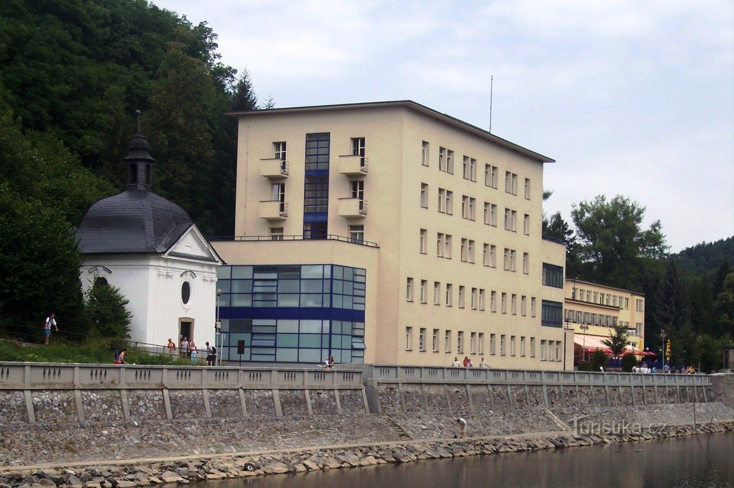 Kurhaus in Bečva vom Architekten Karel Kotas