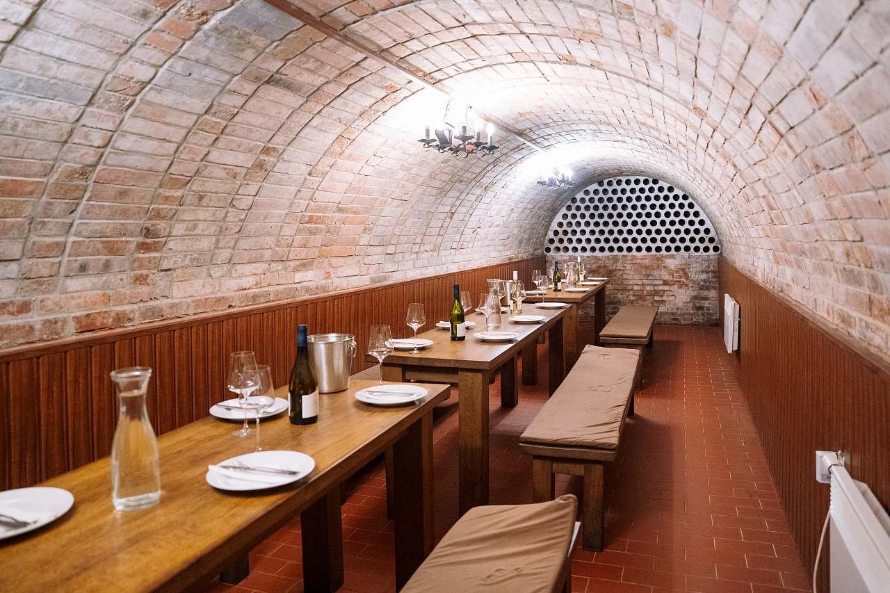 Kvelbený vinný sklep Vinařství Sůkal