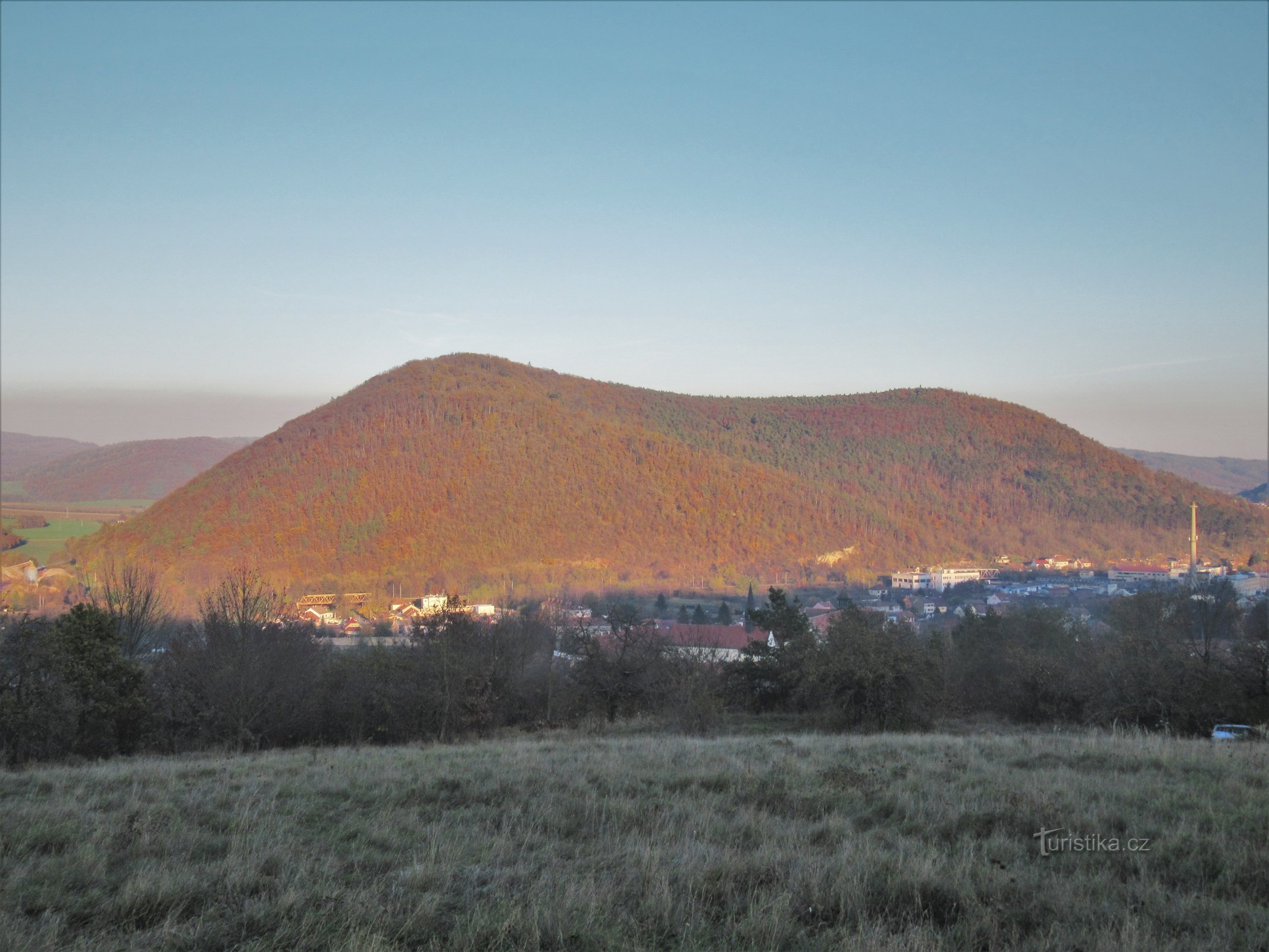 Flowerbed from the Cepičky slope from the beginning of winter