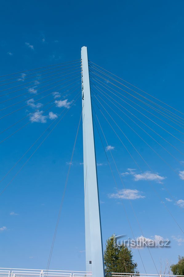 Elbe 872,7 km – Čelákovice Bridge