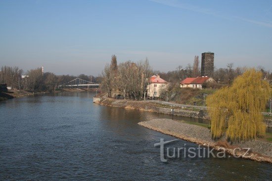 Elbe gần Cologne