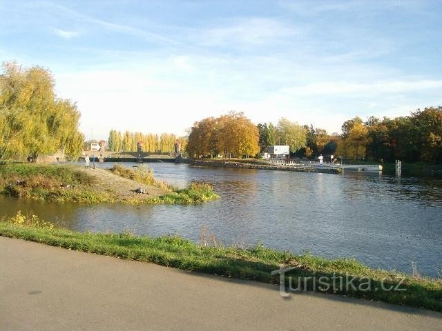 Elbe in Nymburk 2