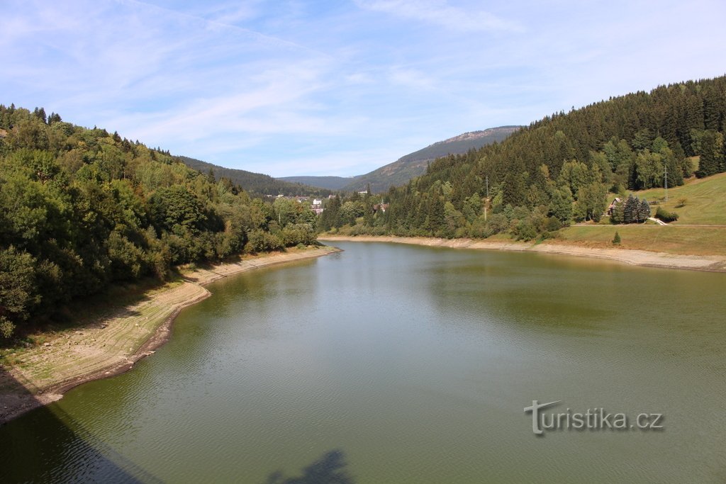 Barragem de Labská, vista da parada de Labská