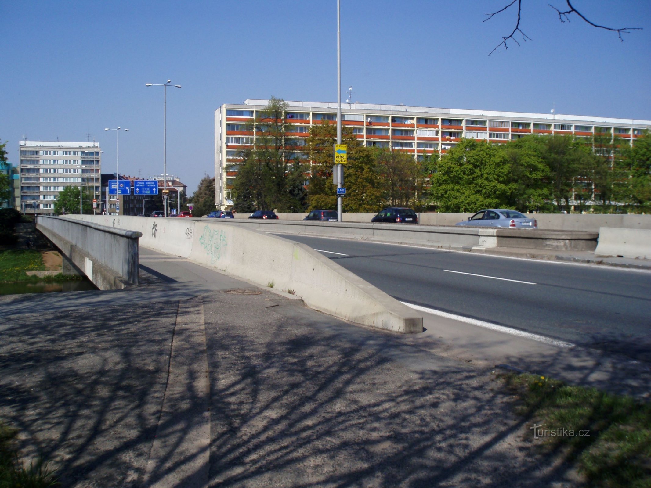 Pont de l'Elbe (Hradec Králové, 23.4.2011/XNUMX/XNUMX)