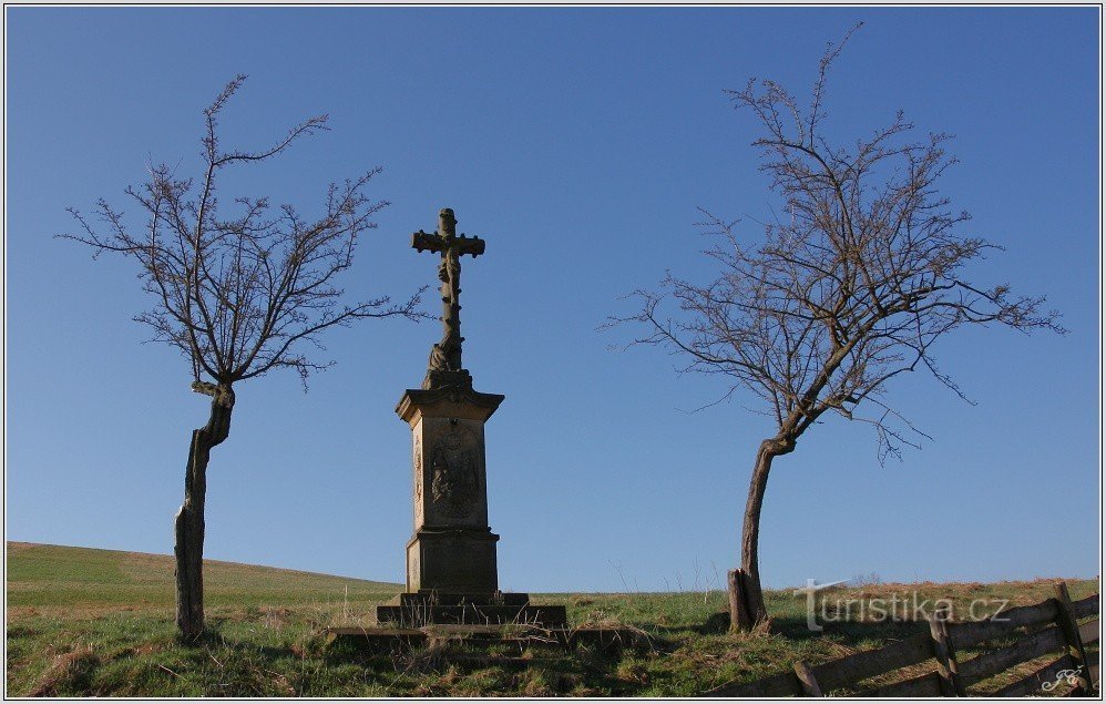 Lachov - a cross above the village