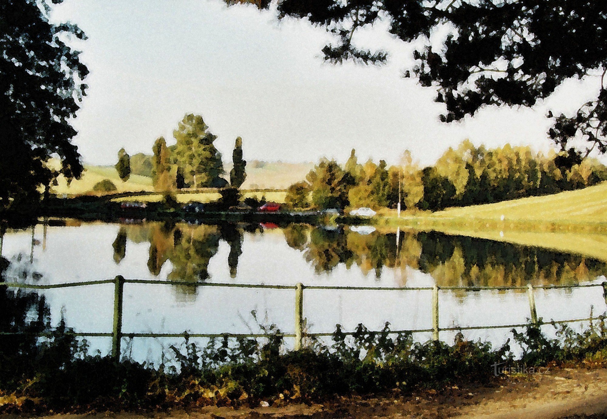 中央 Lačnovský 池