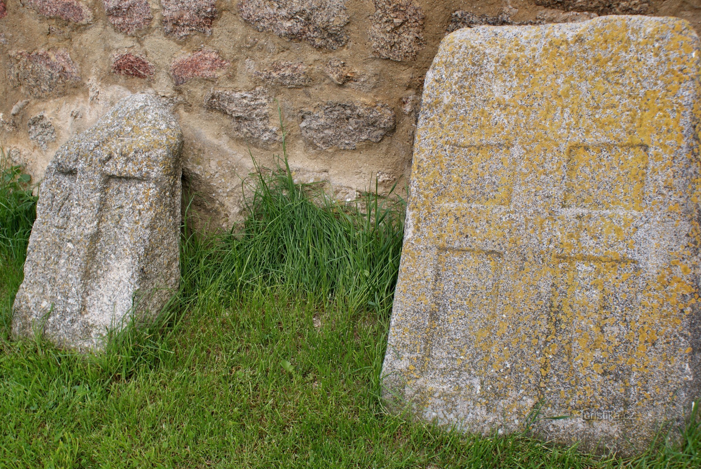 Landstein kereszt kövek