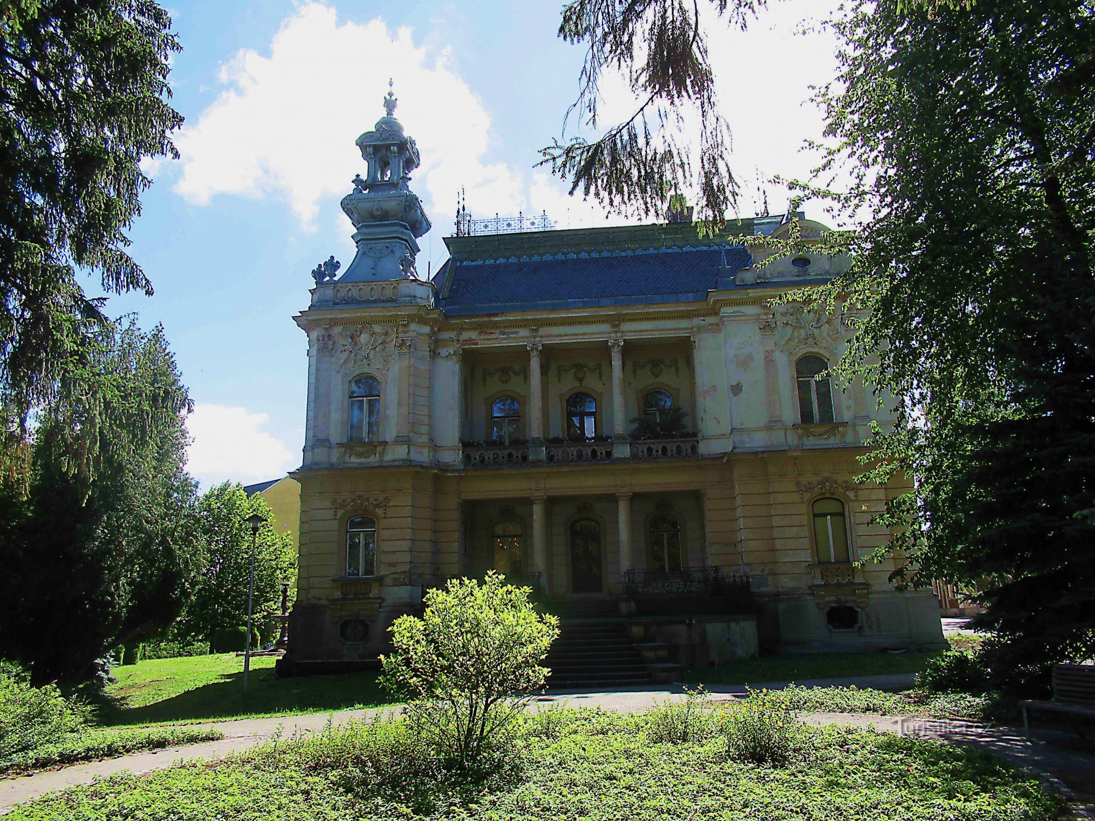 Langr's villa