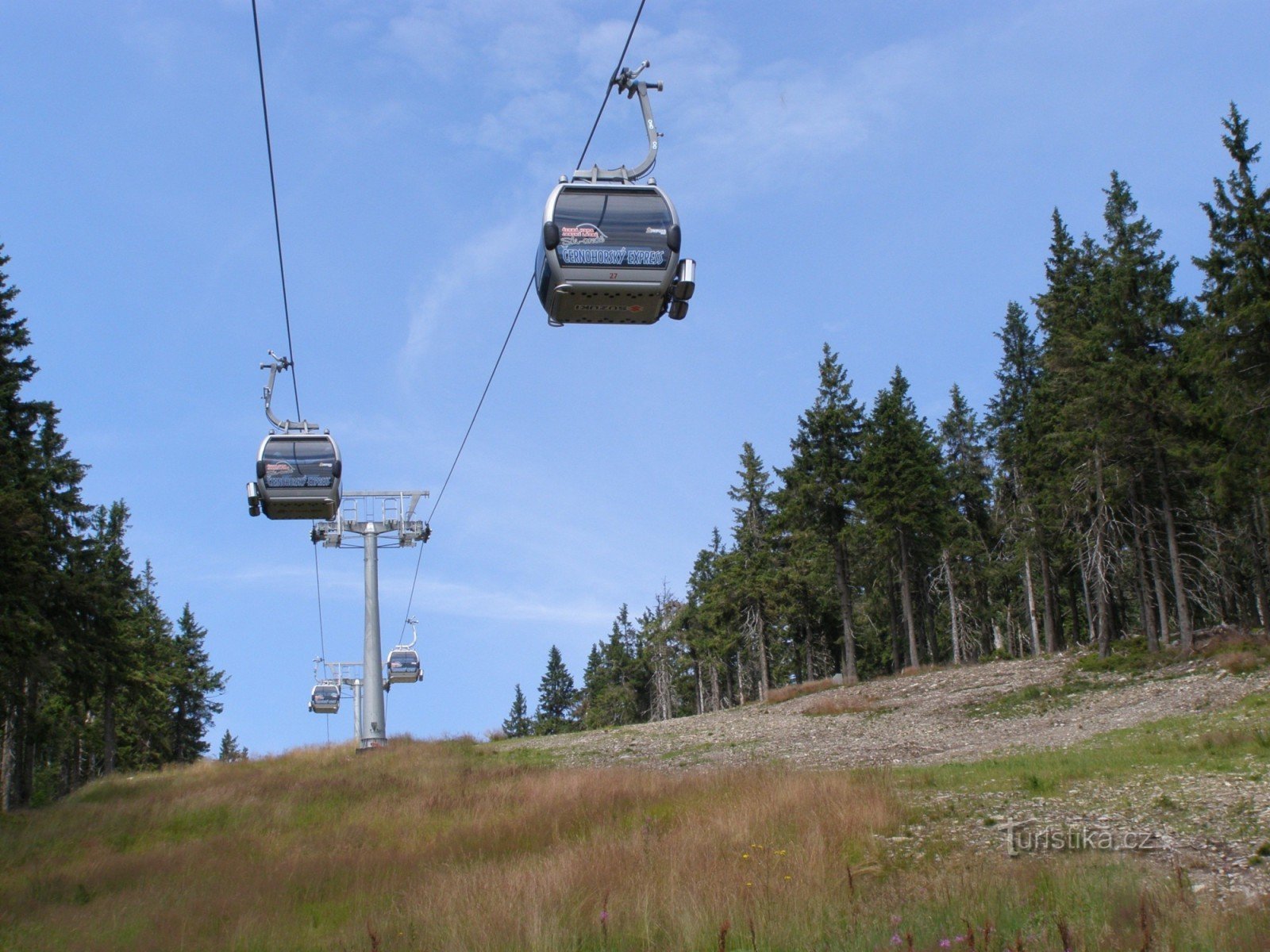 Cableway to Černá hora