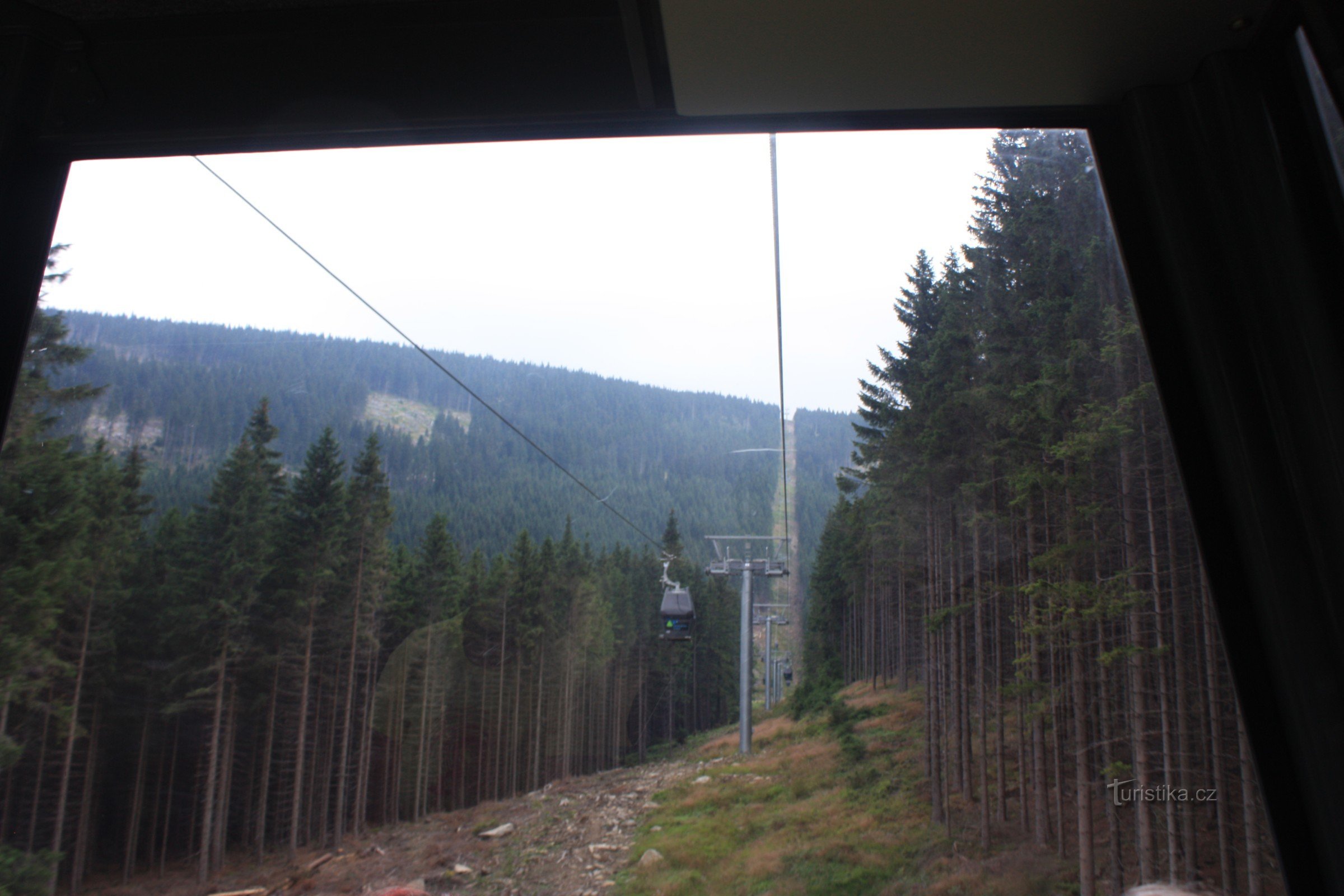 Med linbana till Sněžka, från Sněžka till fots via Obří sedlo och Obří důl till Peca pod Sněžkou