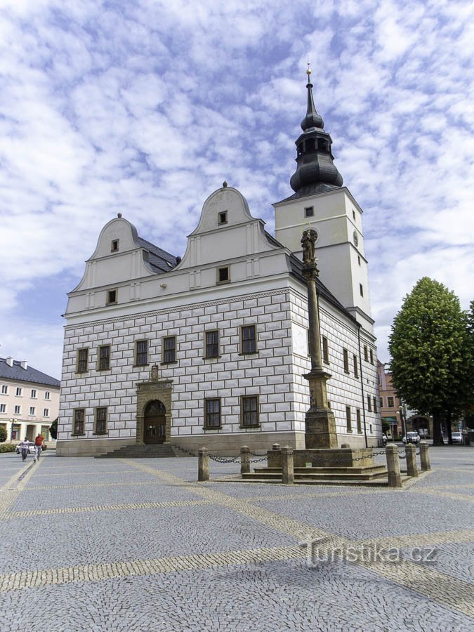 Lanškroun – Timeline on the square