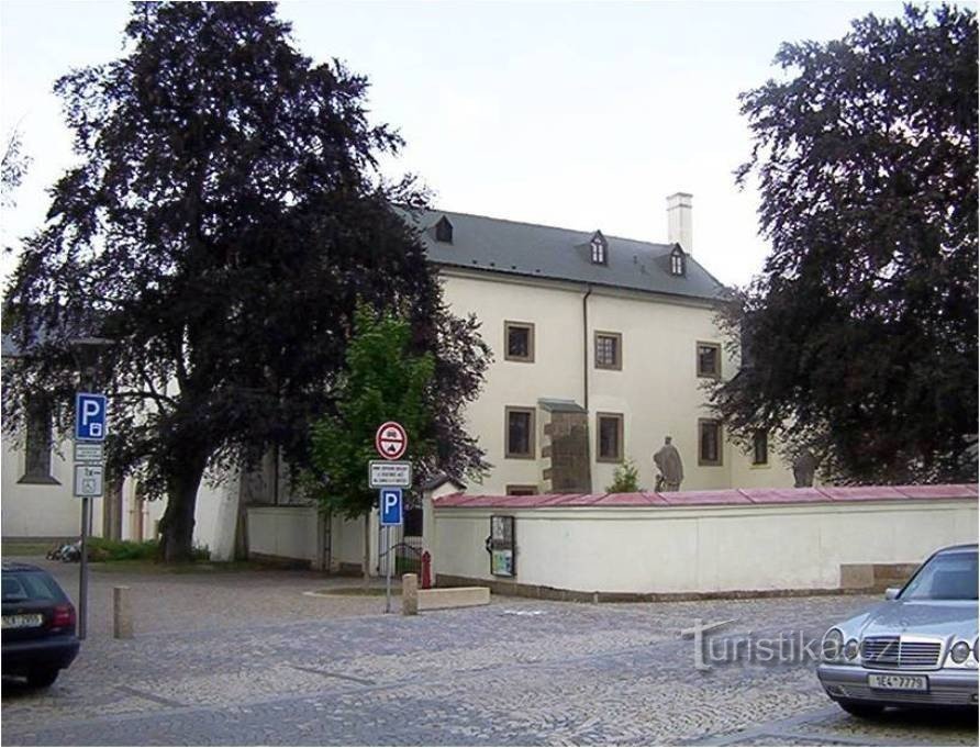 Lanškroun-dvorac s juga-Foto: Ulrych Mir.