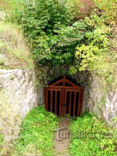 Lanšperk : entrée du métro