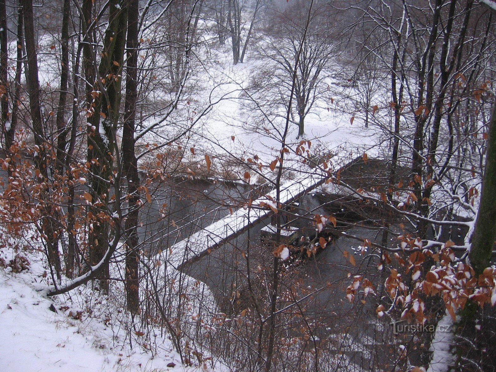 Fußgängerbrücke nach Marianske louky