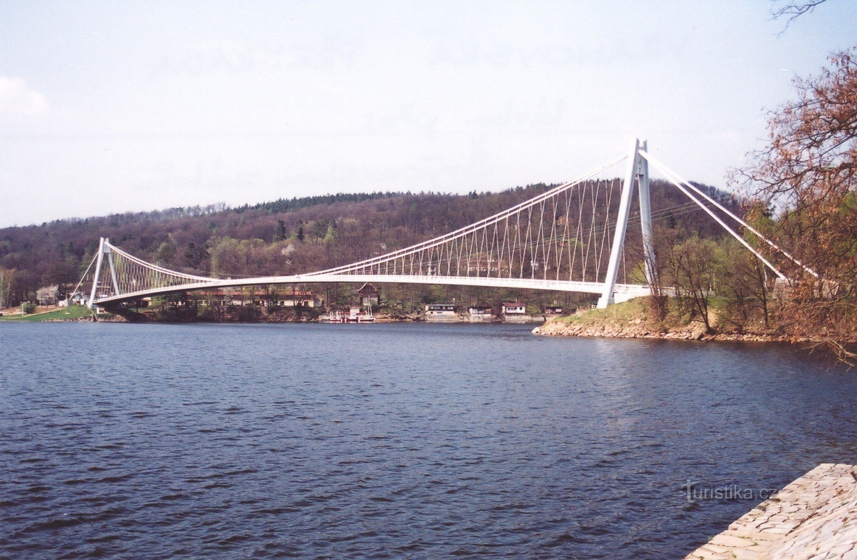 Пешеходный мост через Швейцарский залив