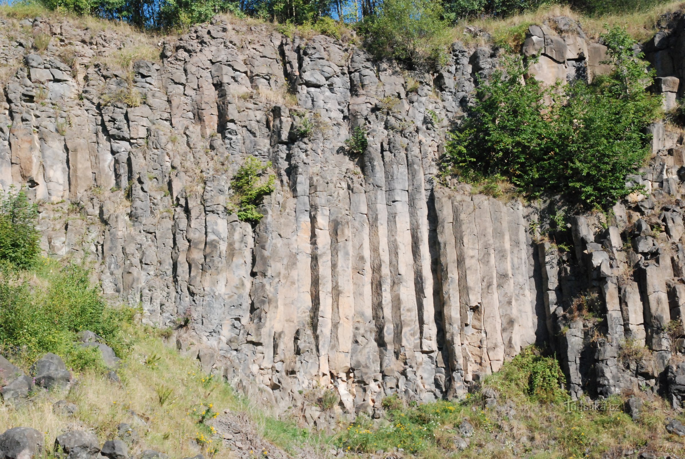 Coulée de lave près de Mezyna