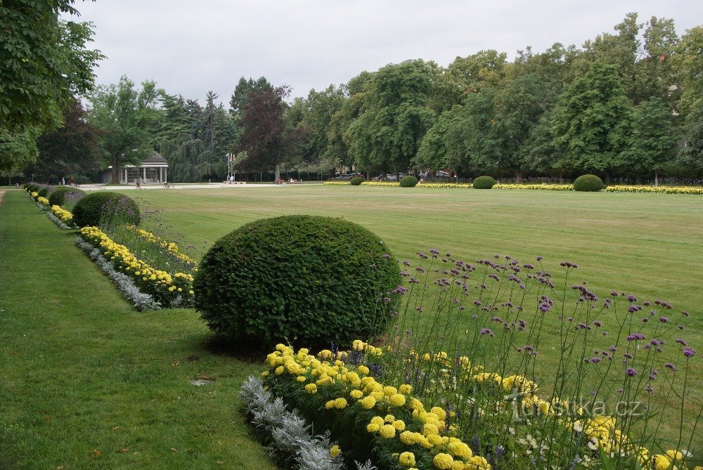 spa park (nám. TGM) with a colonnade