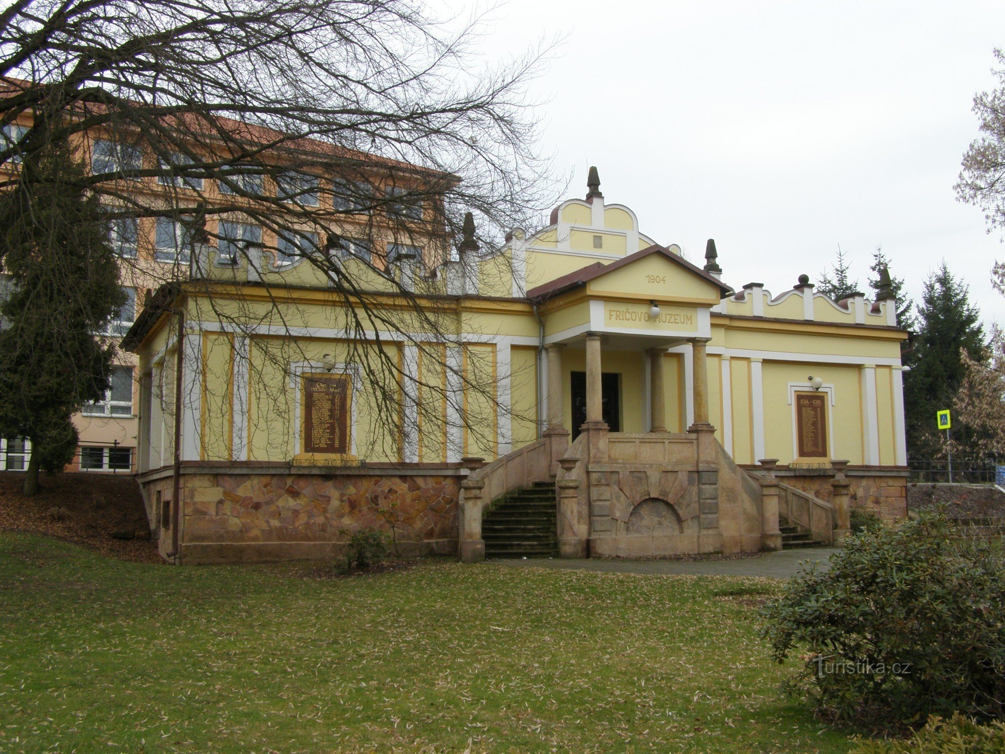 Bělohrad spa - Frič museum