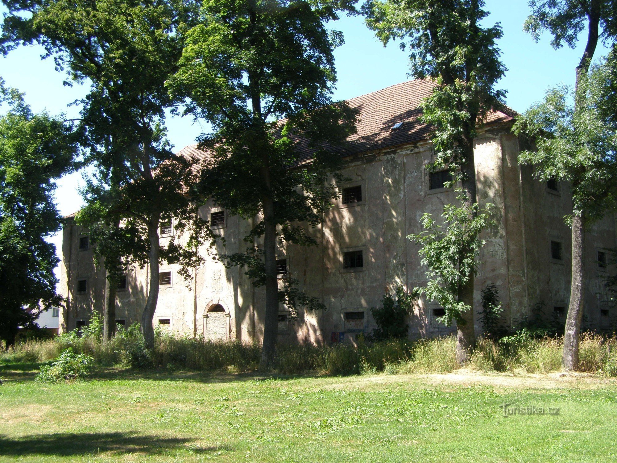 Bělohrad spa - castle granary