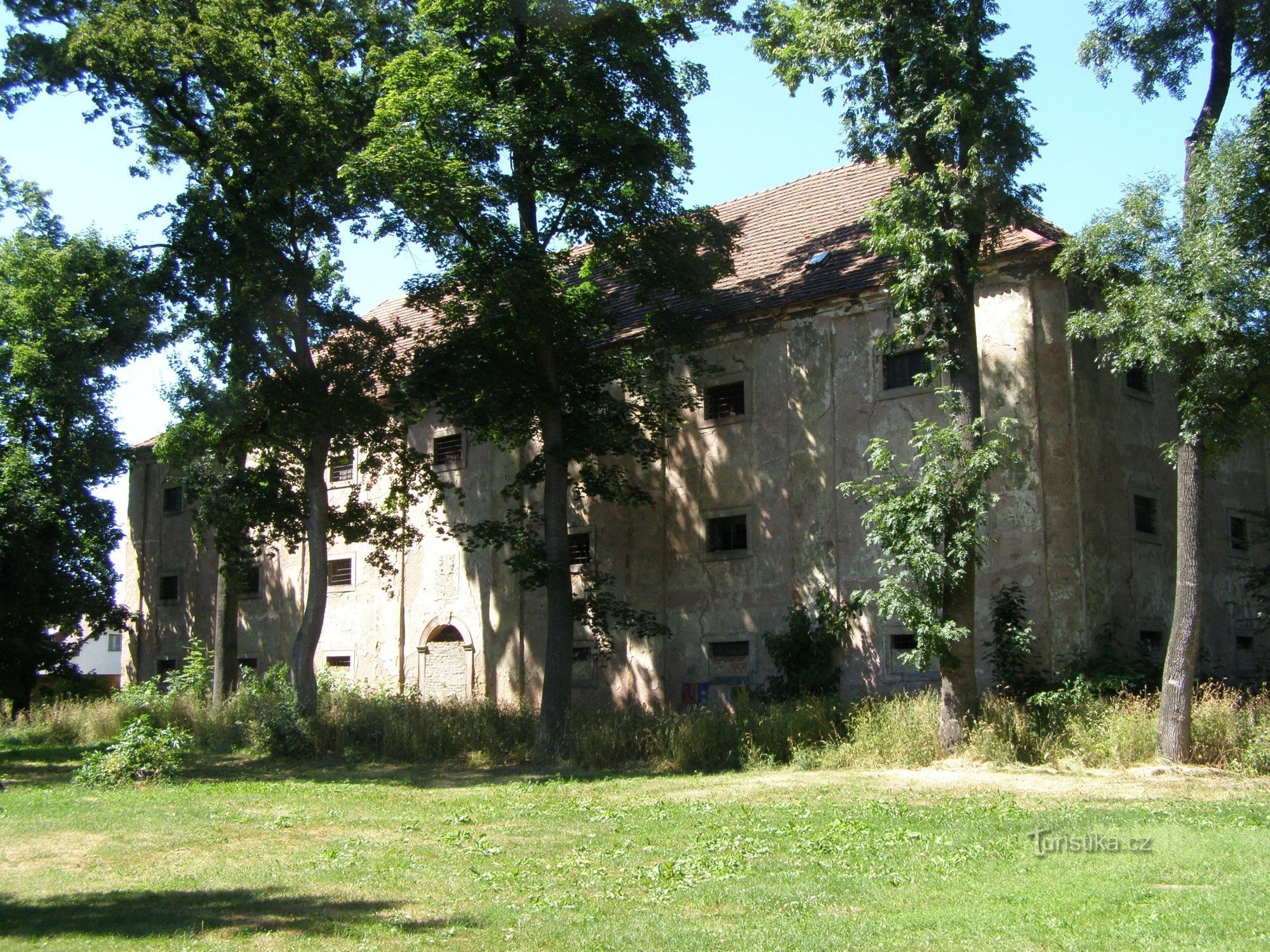 Bělohrad spa - kasteel graanschuur