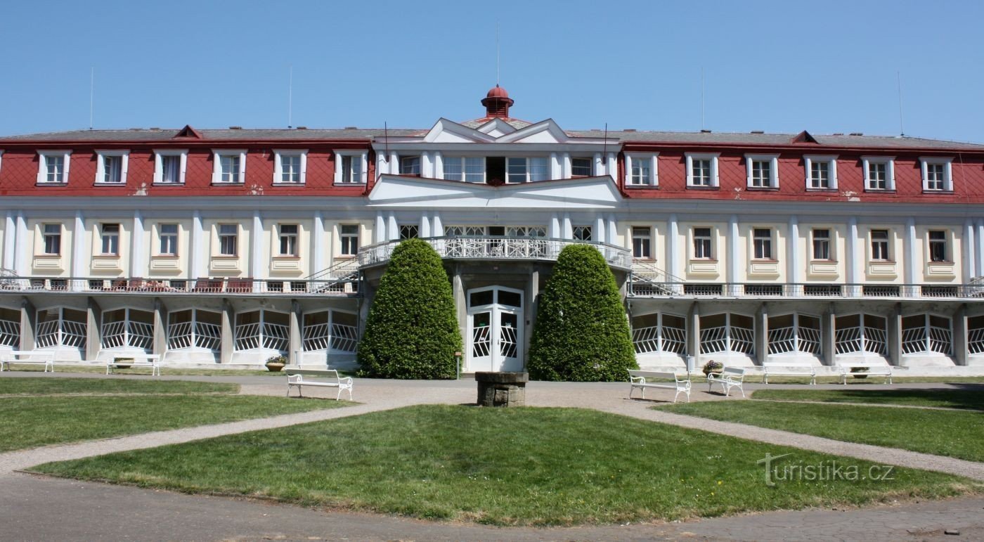 Spa Bohdaneč - Pavillon Gočár