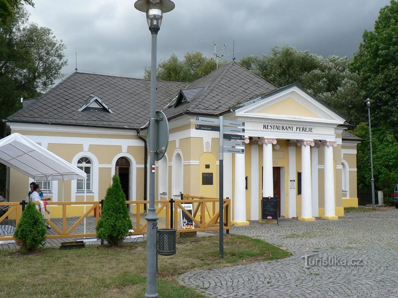 Toplice Evženie, restavracija Peřeje