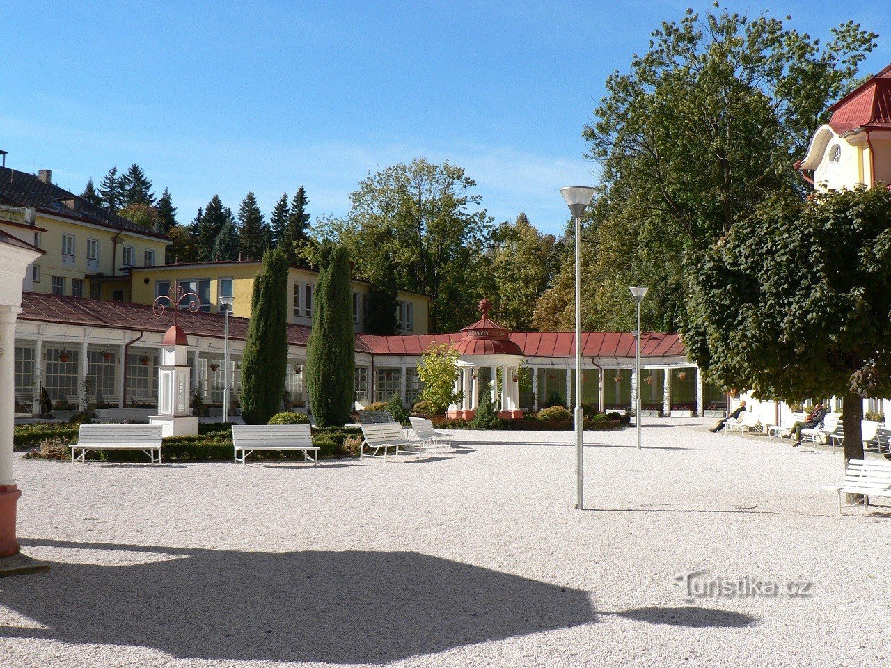 Toplice Libverda, pogled na stebrišče