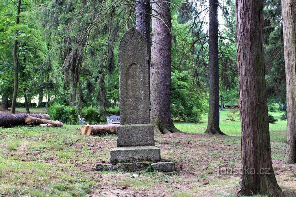 Spa Libverda, oorlogsmonument in het park