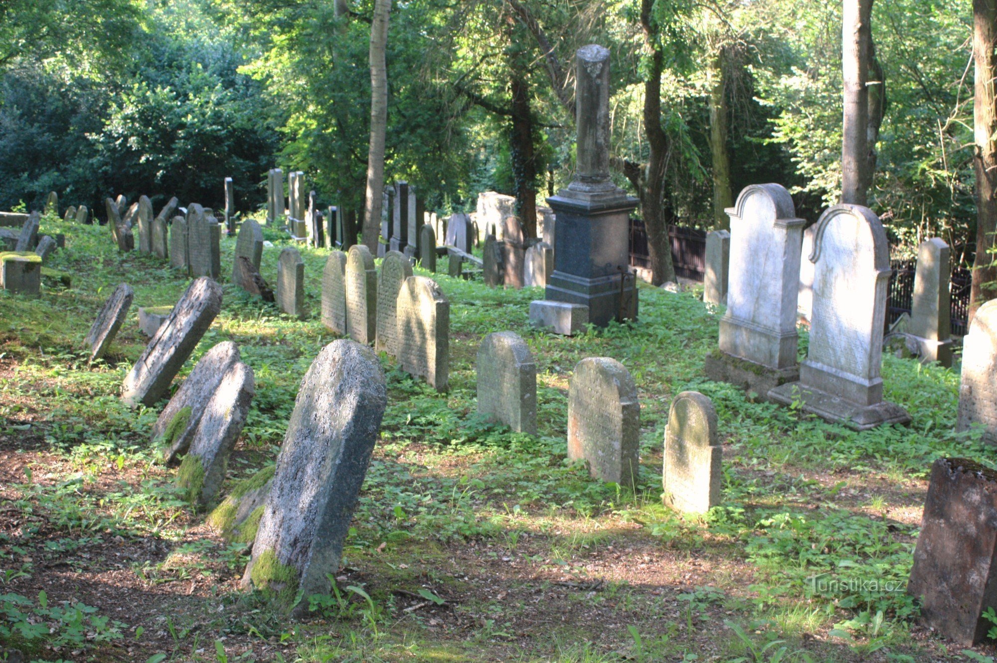 Ledeč nad Sázavou - cimitirul evreiesc