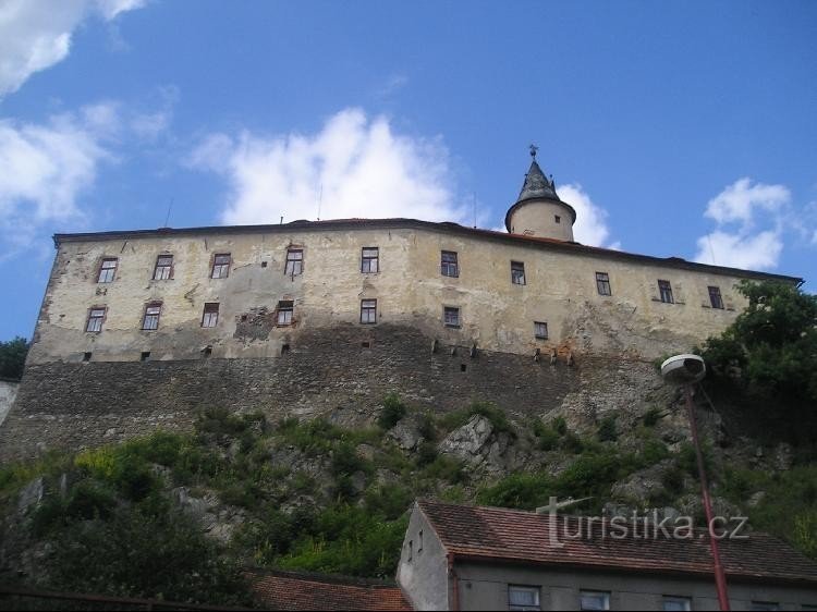 Castillo de Ledeč desde Sázava