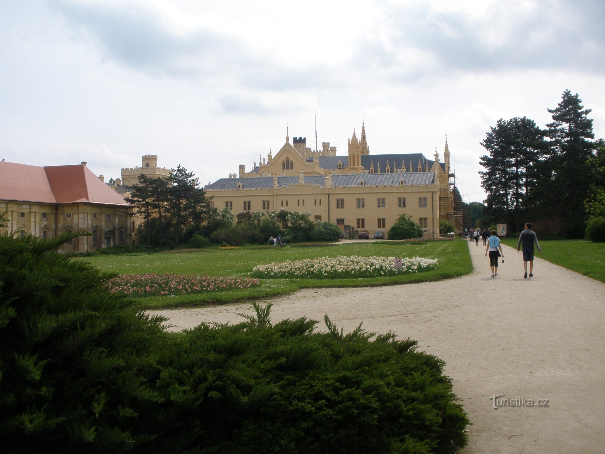 Lednice - zijkanaal van het kasteel van Lednice