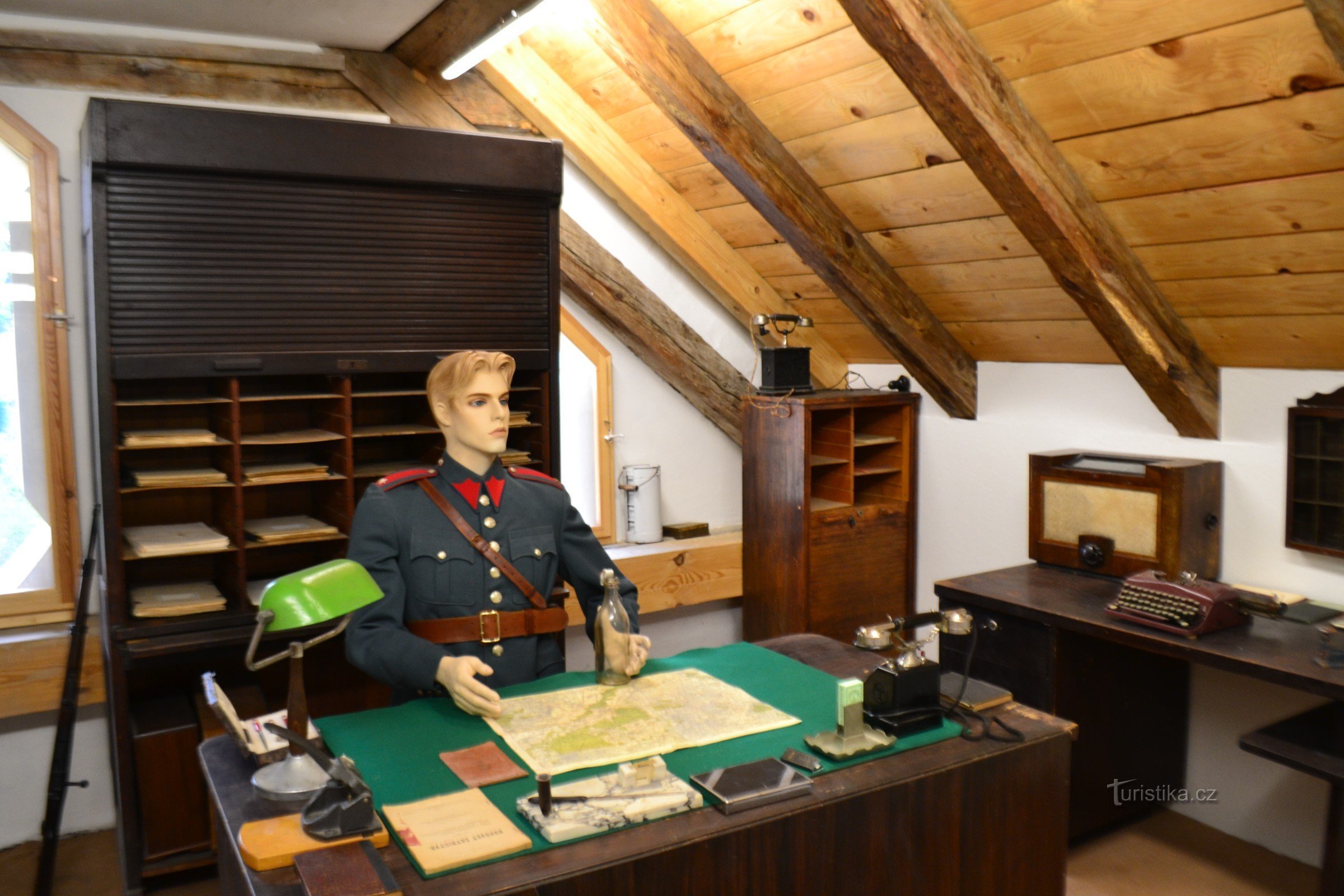 Oude koelkast - Hoe het leven was in de tijd van Tatíček Masaryk - het nieuwe museum neemt je mee terug d
