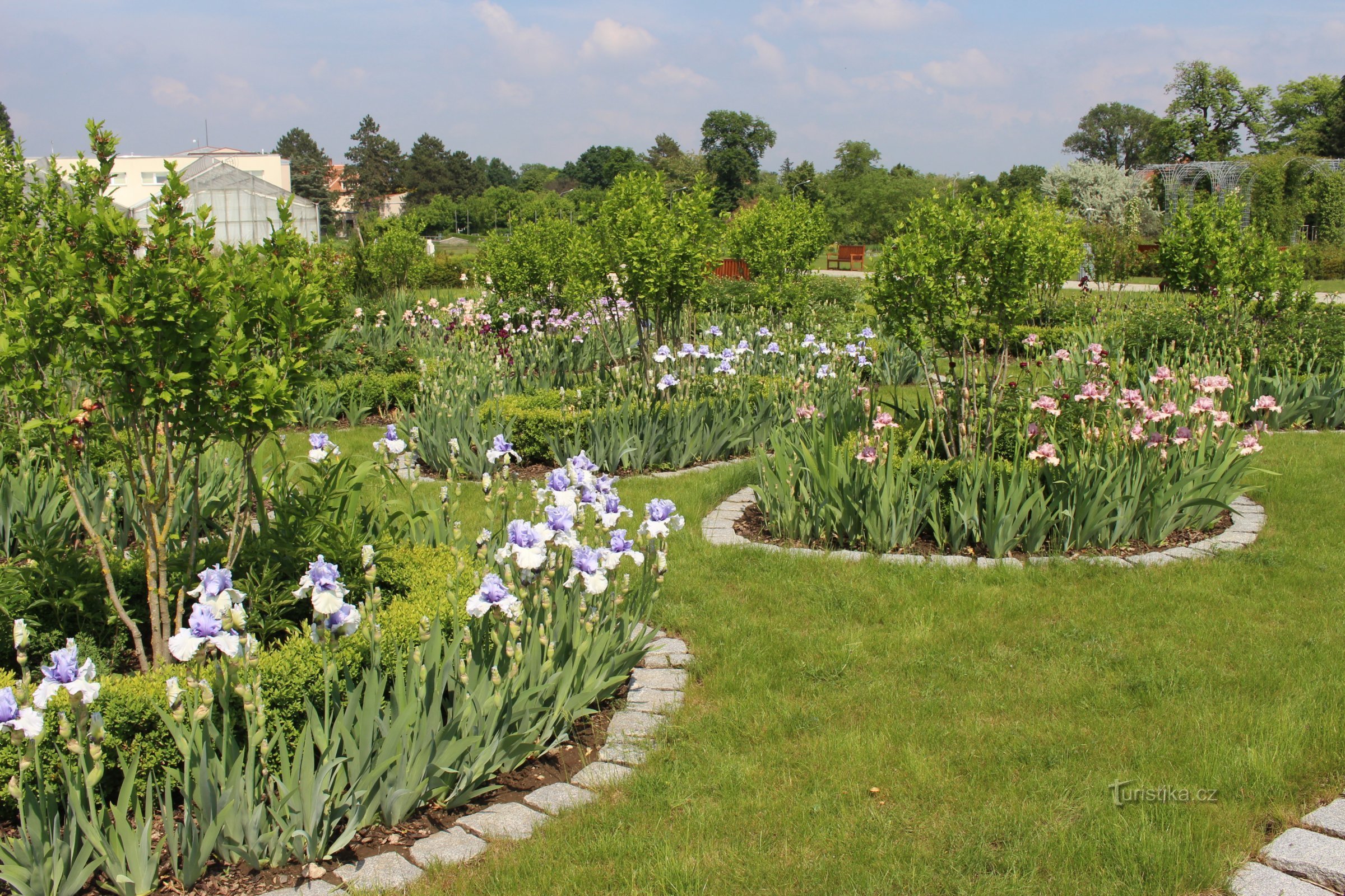 Lednice - Um labirinto de natureza e um paraíso de jardins