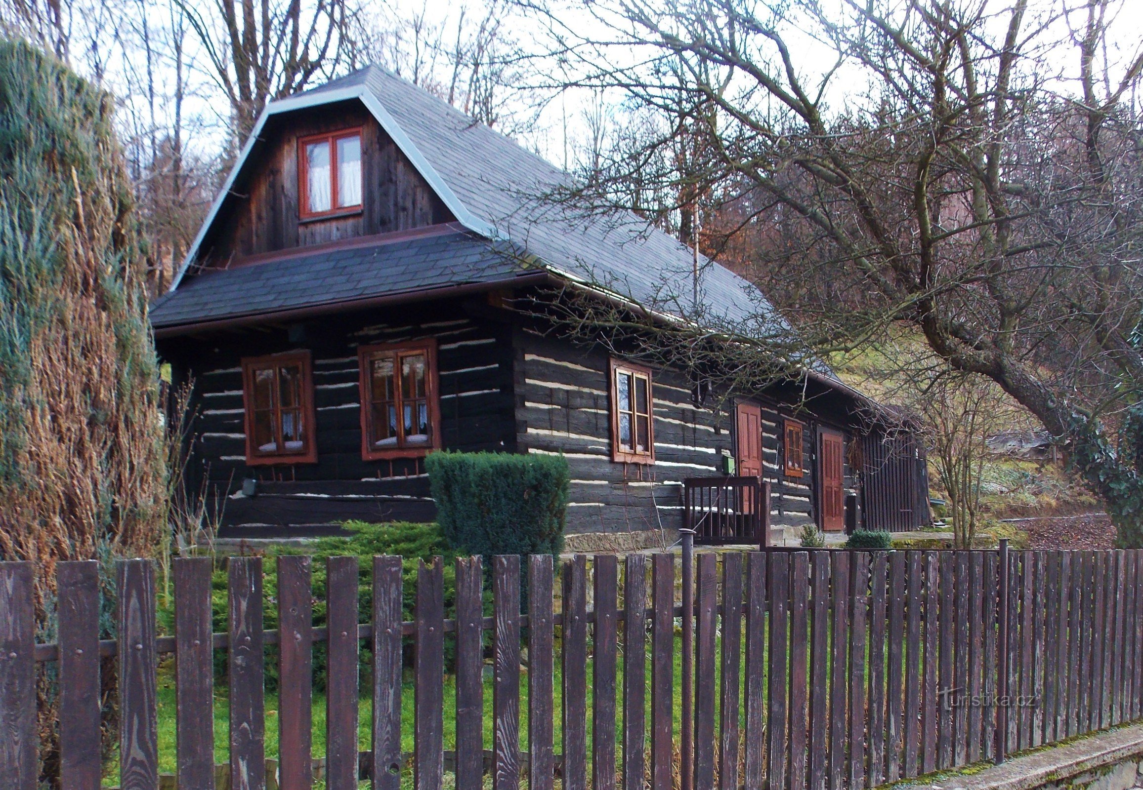 Januarwanderung im Dorf Vlčkova