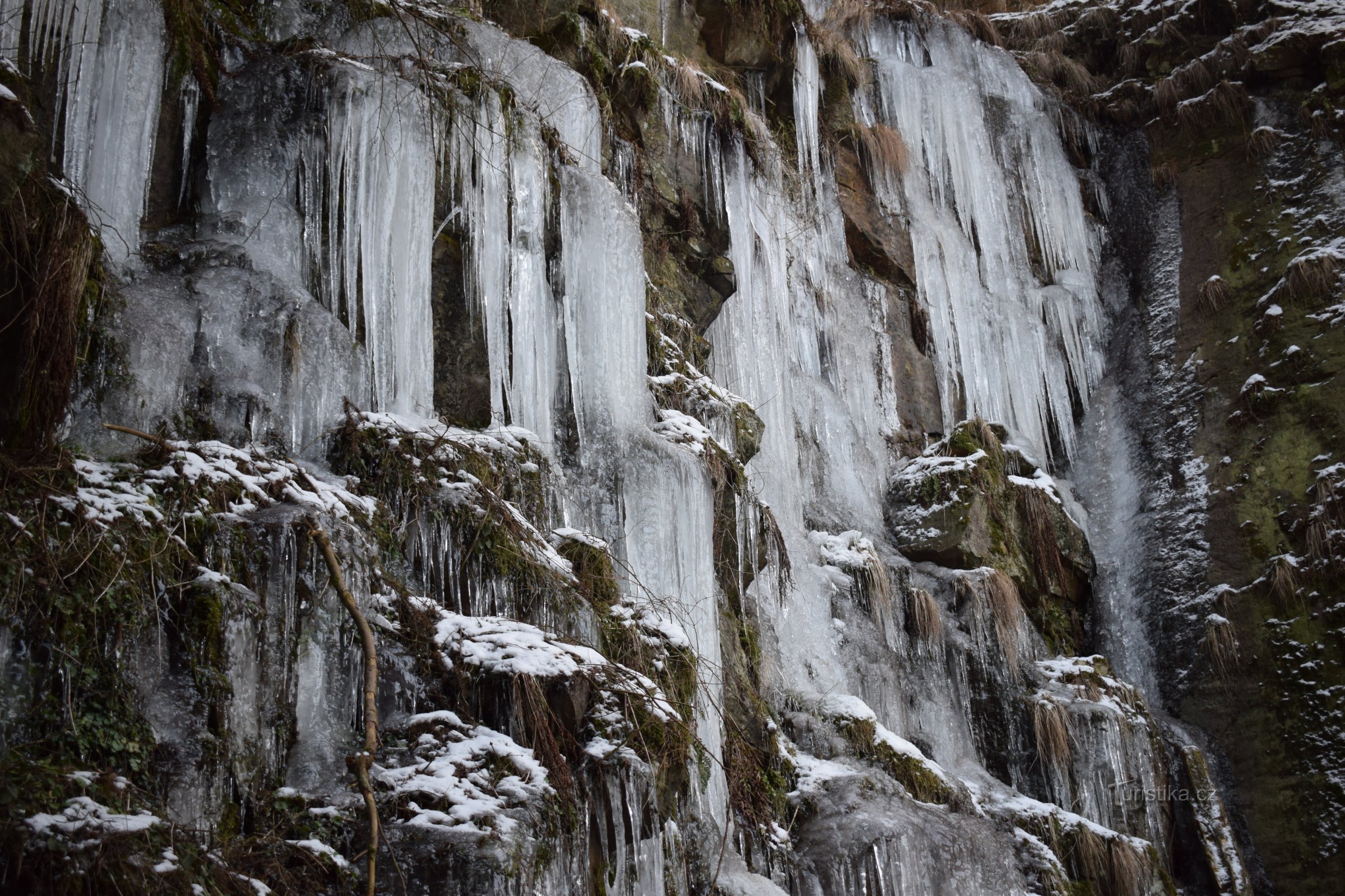 Cascada de gheață lângă Želiva.