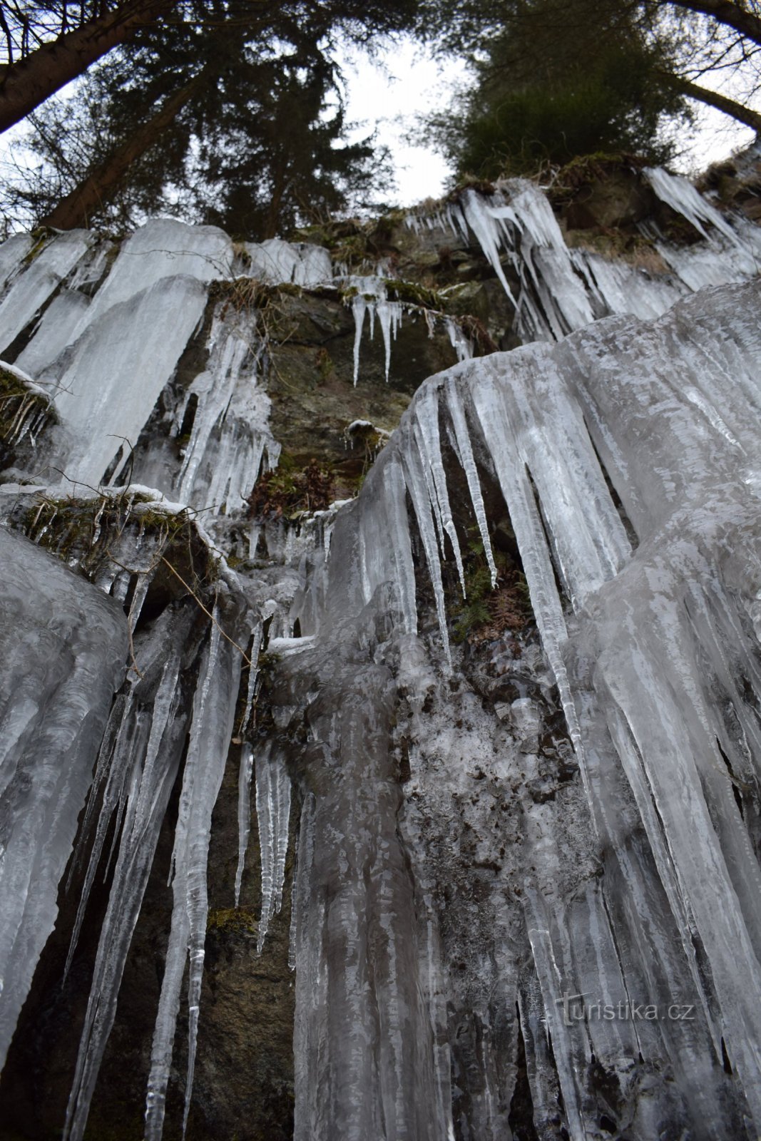 Cascata de gelo perto de Želiva.