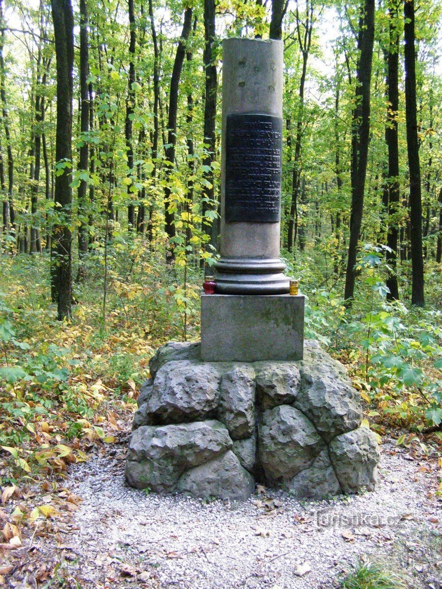 Les Svíb - monument to the II Battalion of the Austrian 21st Infantry Regiment.