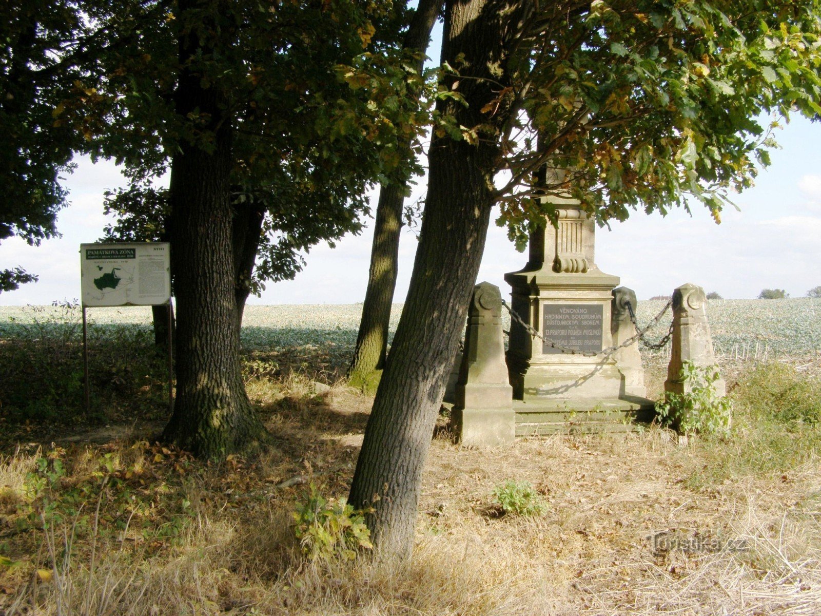 Les Svíb - monument al batalionului 13 austriac de vânători de câmp