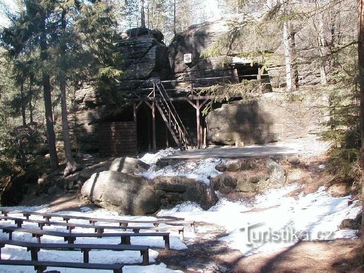 Mlýny Forest Theatre: Skovteater bag landsbyen Mlýny nær Kytlice