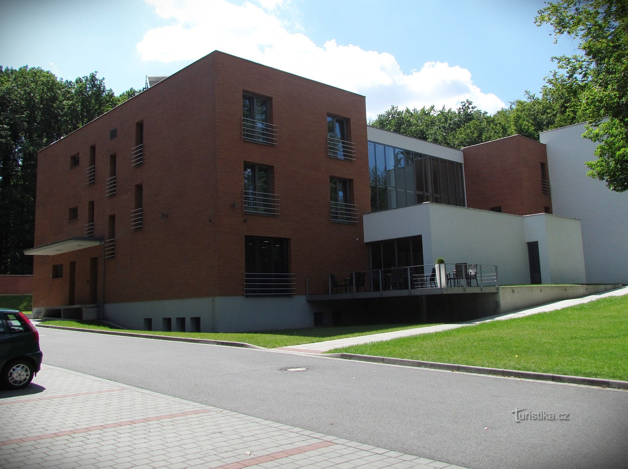 hotel leśny