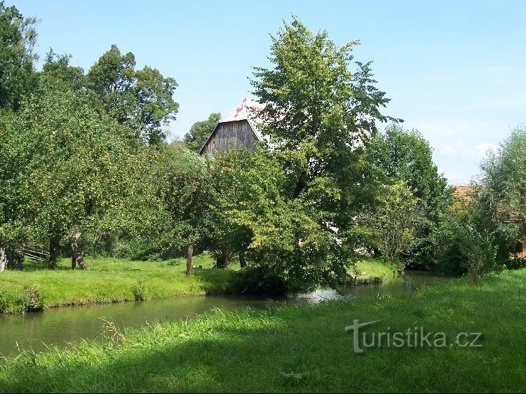 Moara forestieră: Clădirea morii forestiere din Bernartice