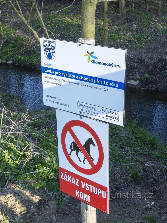 Lesnice – passerelle restaurée sur Loučka