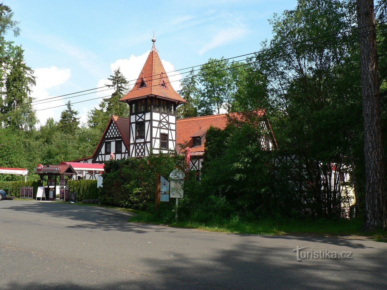 Lesopark Amerika, restauracja Rudý Baron