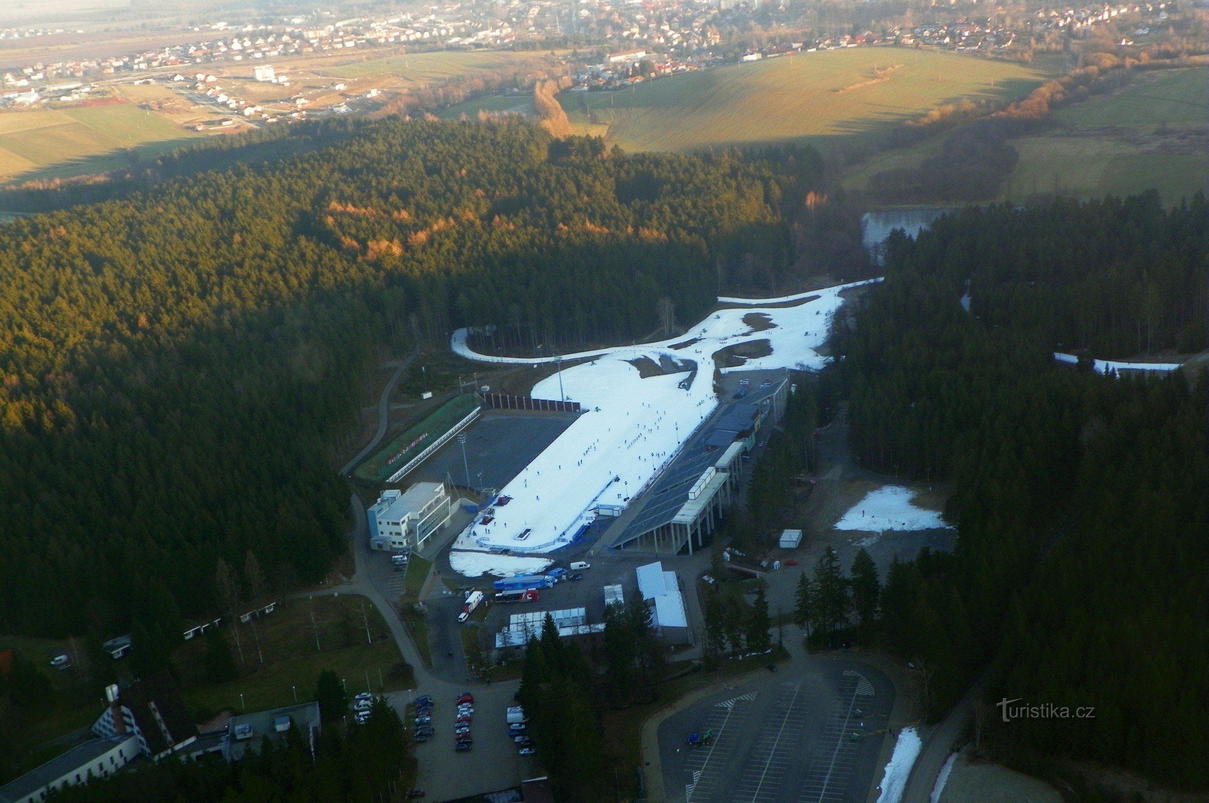 Pogled iz zraka na Arenu Vysočina 13.1.2014