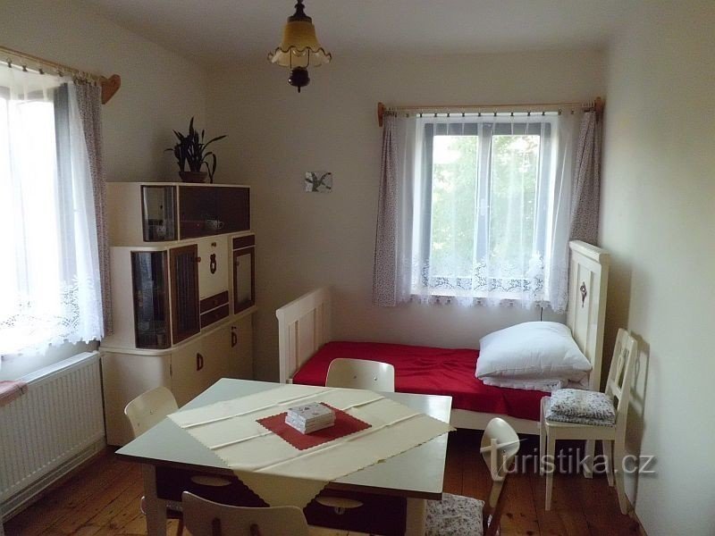 Apartament de vara bucatarie cu pat