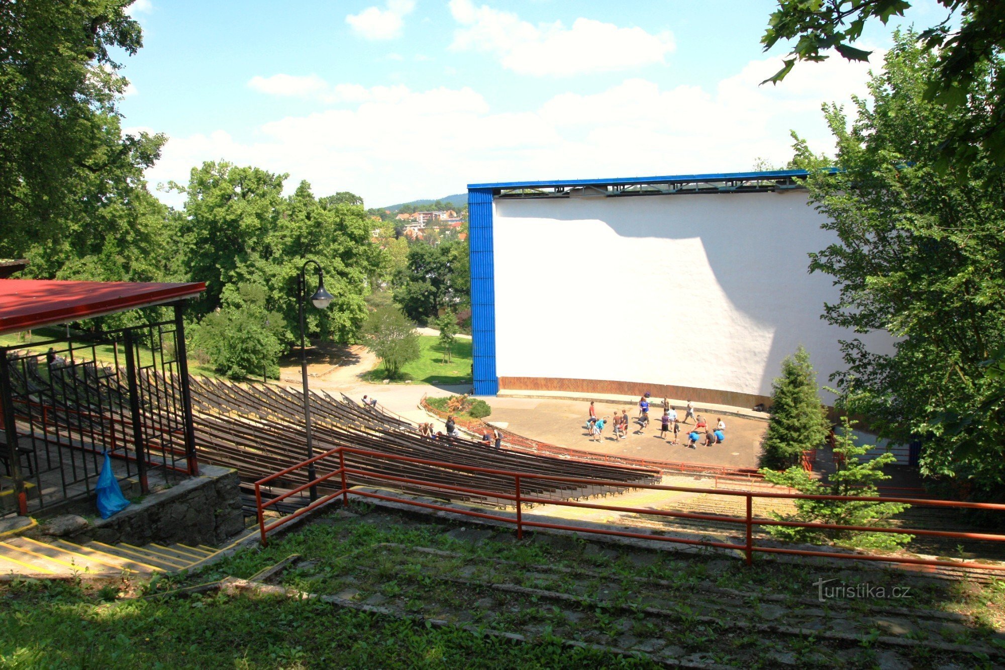 Das Sommerkino befindet sich in einem natürlichen Amphitheater