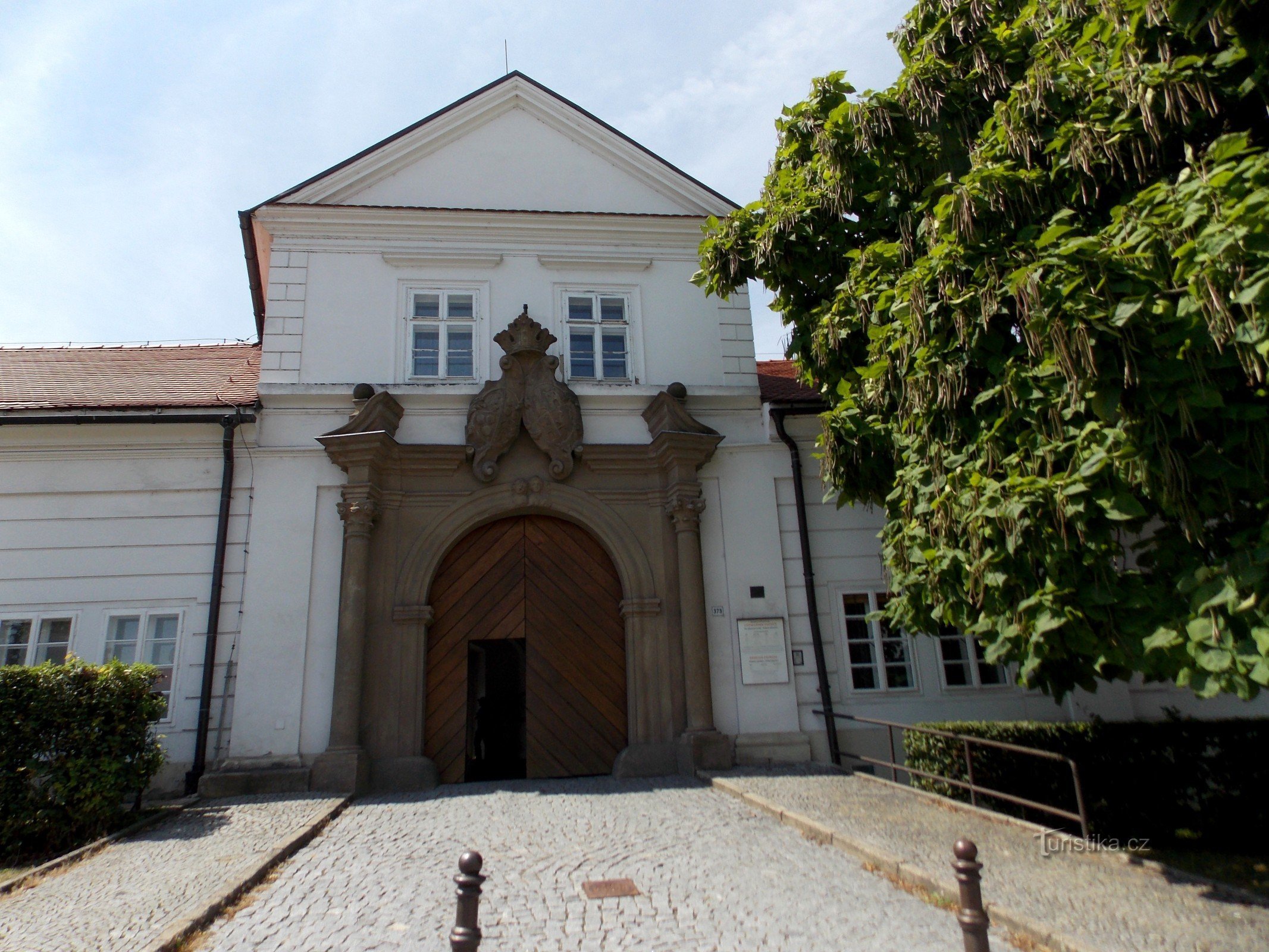 Zomerwandeling door het kasteel en de tuin in Vizovice