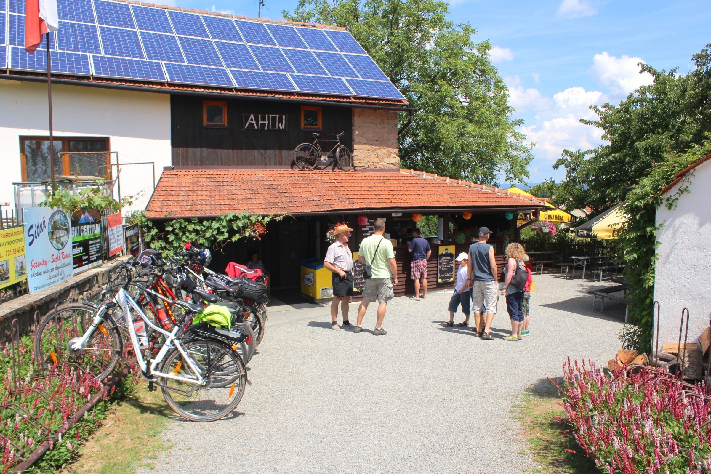 Sommergarten Hallo