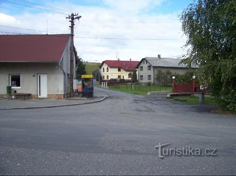 Lhotka: View of the intersection