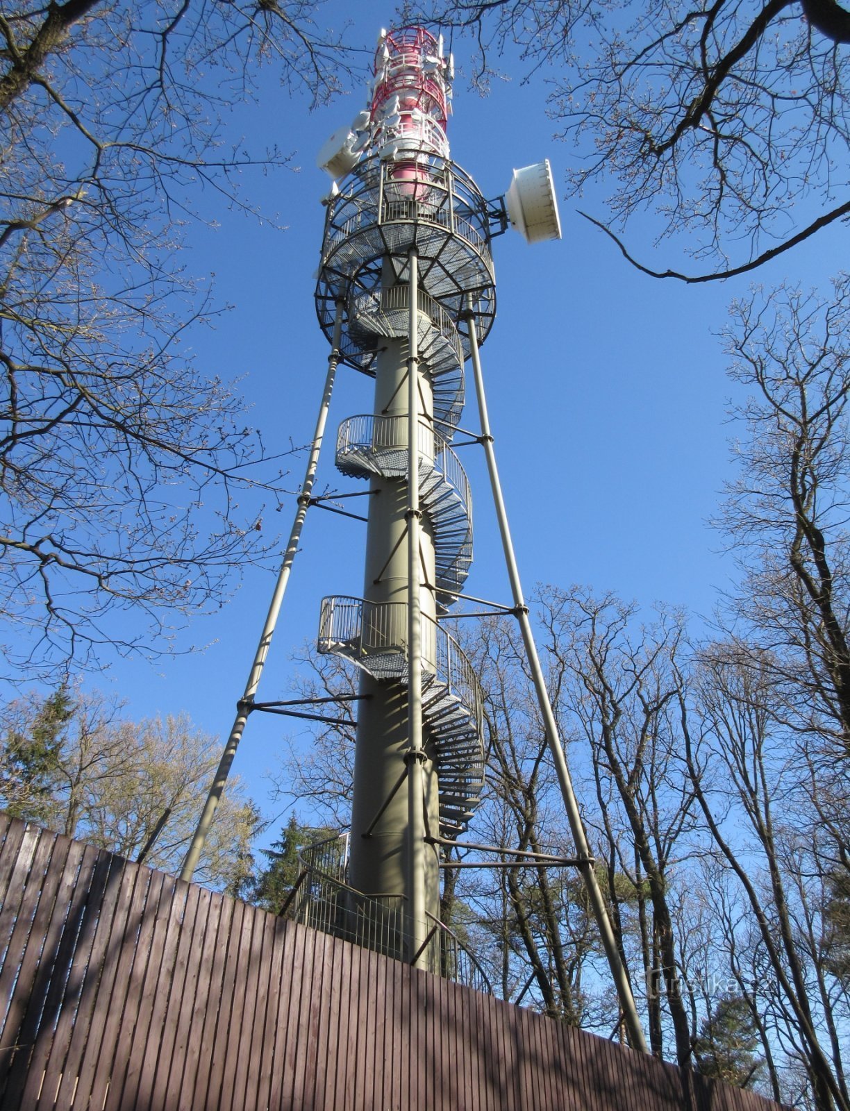 Lhotka u Beroun - village and lookout tower